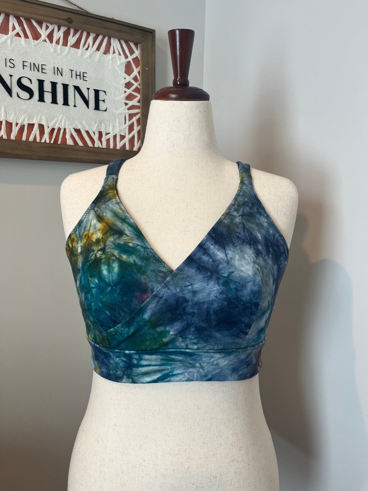 Cross Over - (darted cups)