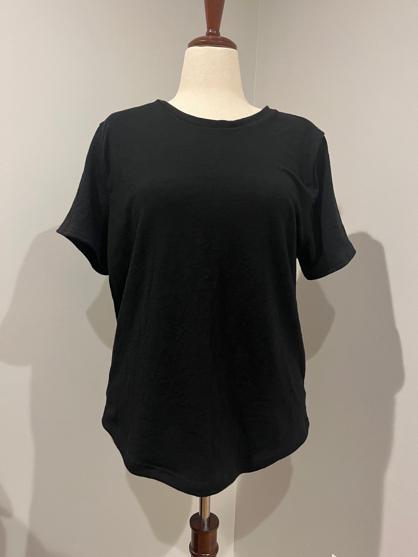 Essential Tee (customizable)